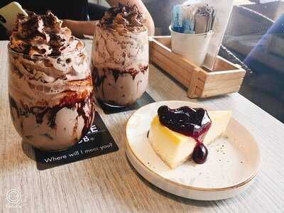 เดอะ คอฟฟี่ คลับ - เดอะเมซ