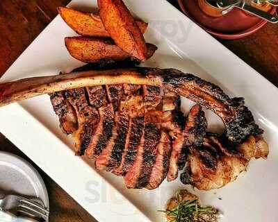 Scarlett Wine Bar & Restaurant