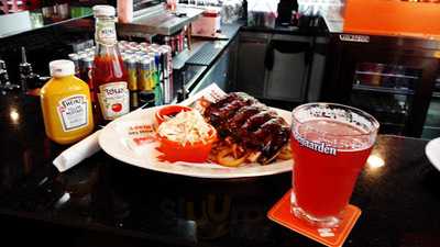 Hooters Bangkok Soi 15