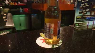 Hooters Bangkok Soi 15