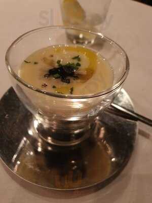 ร้านอาหาร เซนซี่