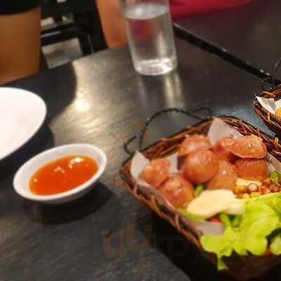 ร้านอาหาร บ้านส้มตำ