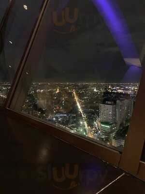 ทรีซิ๊กส์ตี้ แจ๊ส เลานจ์และรูฟท็อปบาร์