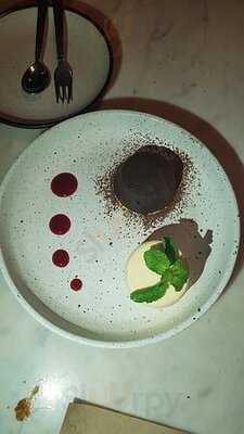 มาซาโร่ บูติคแอนด์เรสเตอรองท์