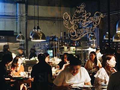 The Never Ending Summer Restaurant