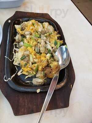 Sornthong Seafood Restaurant