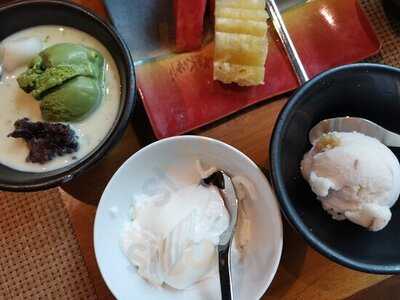 ห้องอาหารญี่ปุ่น ทาคูมิ