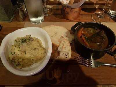 ออสการ์ บิสโทร