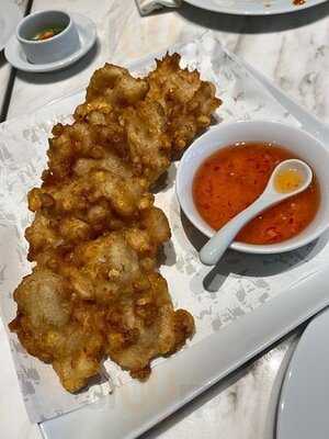 Greyhound Cafe (central Chidlom)