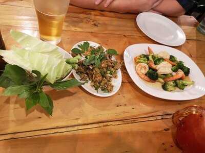 ตำหนัก อีสาน