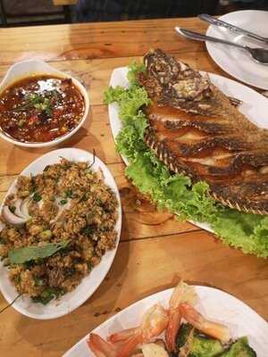 ตำหนัก อีสาน