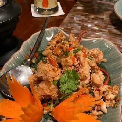 บ้านขนิษฐา ไทย ควิซีน (สุขุมวิท 23)