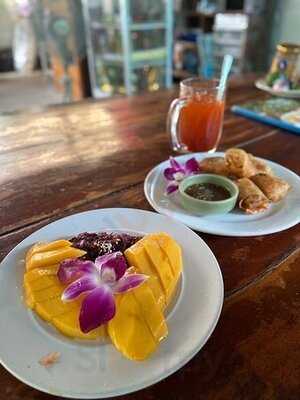 Green Garden Cooking School