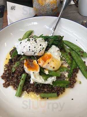 The Coffee Club - Ekamai