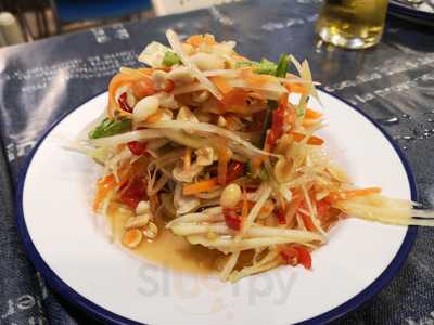 ร้านอาหารบัดดี้เบียร์ ไวน์บาร์และซีฟู้ด