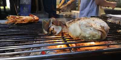 ร้านอาหารบัดดี้เบียร์ ไวน์บาร์และซีฟู้ด