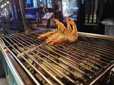 ร้านอาหารบัดดี้เบียร์ ไวน์บาร์และซีฟู้ด