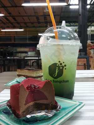 J Cake Sangchan