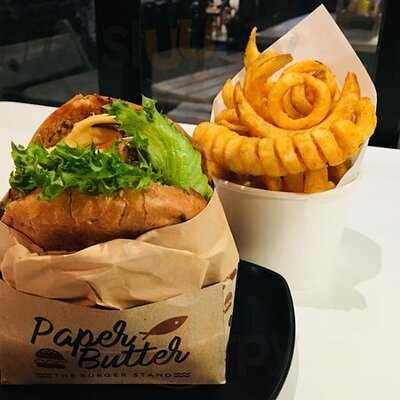 เพเพอร์บัทเทอร์ & เดอะเบอร์เกอร์