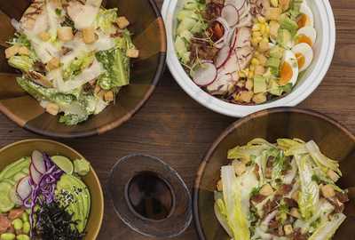 Flow Oasis Pool Lounge