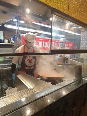 ผัดไทยทิพย์สมัย (ผัดไทยประตูผี)