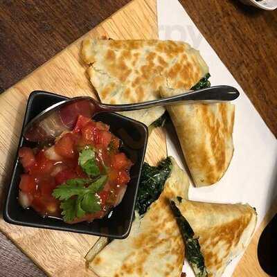 Seven Spoons Bar And Restaurant