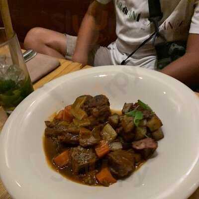 Seven Spoons Bar And Restaurant