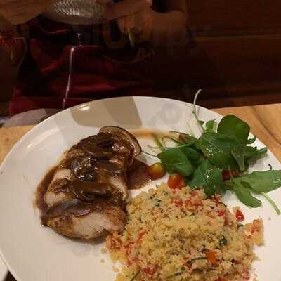 Seven Spoons Bar And Restaurant