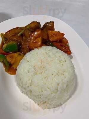 สุกี้เจหรูยี่