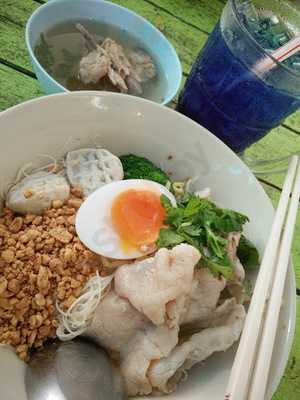 ร้านก๋วยเตี๋ยวลองดี สงขลา