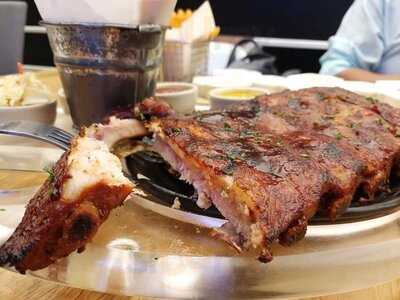 ซอลท์ // เปปเปอร์ สาขาเซ็นทรัลเวิร์ล