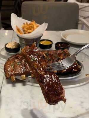 ซอลท์ // เปปเปอร์ สาขาเซ็นทรัลเวิร์ล