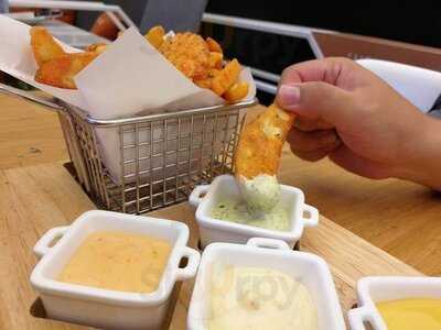 ซอลท์ // เปปเปอร์ สาขาเซ็นทรัลเวิร์ล