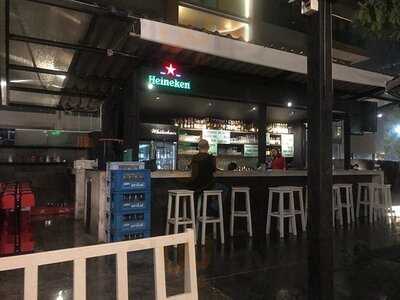 เก้าอี้ขาว