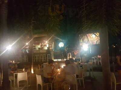 เก้าอี้ขาว