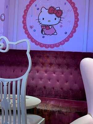 Hello Kitty House