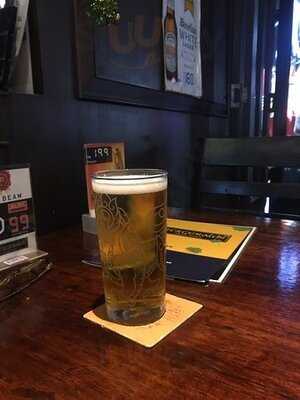 ฮานราฮานส์ ไอริชผับ