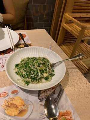 เสวย : สาขา เดอะเมอร์คิวรี วิลล์ ชิดลม