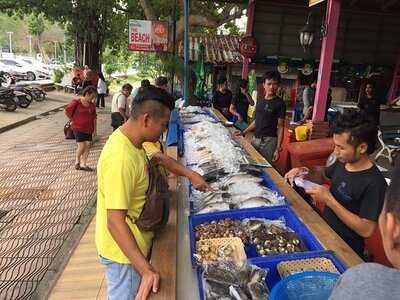 มณฑาทิพย์ซีฟู๊ด