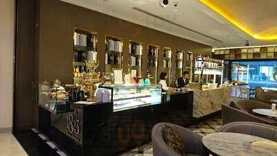 1823 Tea Lounge By Ronnefeldt