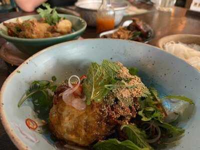 Err Urban Rustic Thai