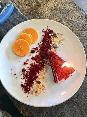 ธรรมดา คาเฟ่