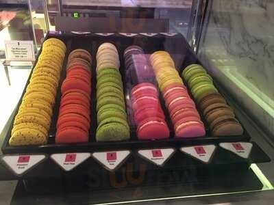 เลอ มาการอง