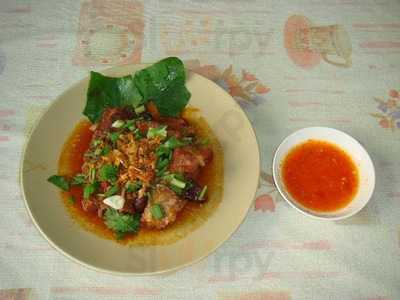 ก๋วยเตี๋ยวหมูตุ๋น อู๋จี๊