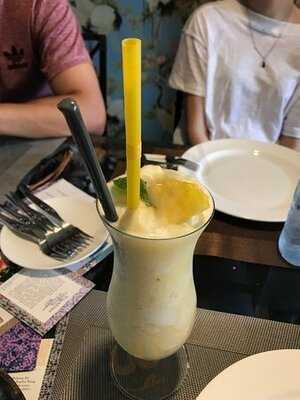 สยาม สปริง บิสโทร