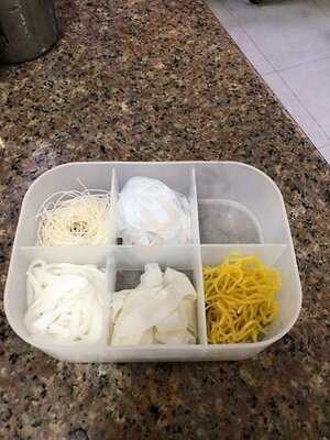 ร้านสุดยอดก๋วยเตี๋ยวเรือป๋ายักษ์