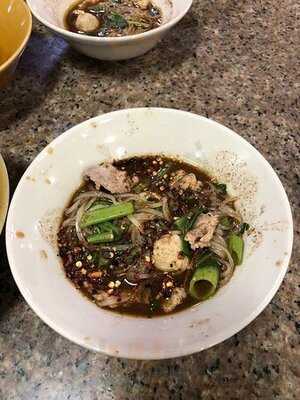 ร้านสุดยอดก๋วยเตี๋ยวเรือป๋ายักษ์