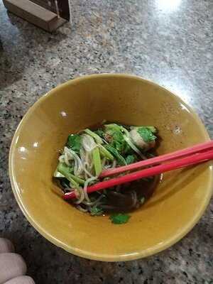 ร้านสุดยอดก๋วยเตี๋ยวเรือป๋ายักษ์