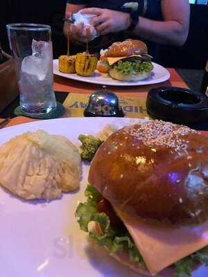 The Rib Shack At The Hideaway