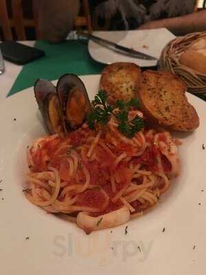 ไวน์ เซลล่าร์ พัทยา